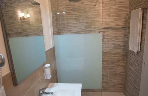 Garbatella Apartment | Green Double Room