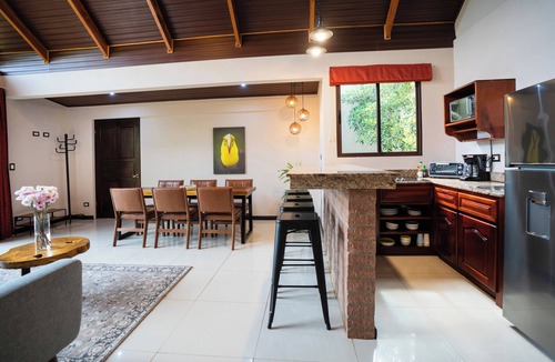 Monteverde House | Green Forest Vacations Homes