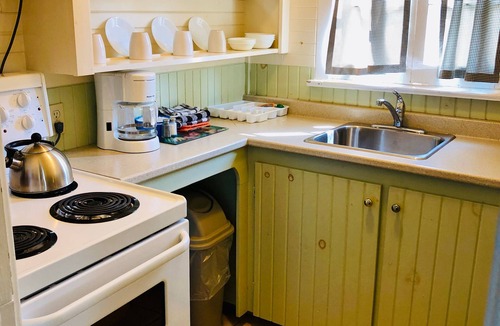 Green Gables Cottage | Green Gables Bungalow Court