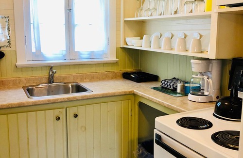 Green Gables Cottage | Green Gables Bungalow Court