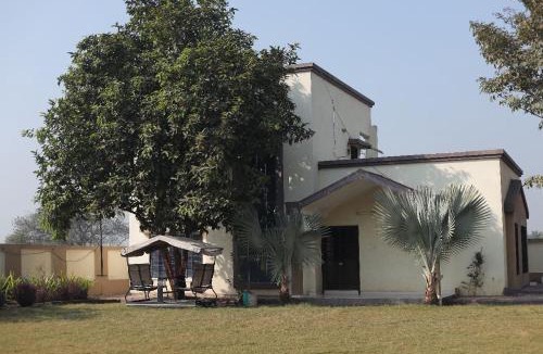 Navsari House | Green Haven Villa