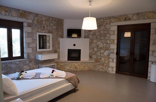 Valanidorrachi Hotel | Green Hill