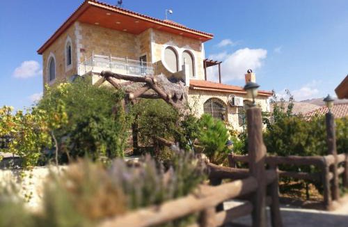 Ajloun Governorate Villa | Green Hills