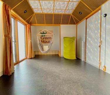 Noboribetsu Apartment | Green Houseグリーンハウス -Gas Dryer Available-