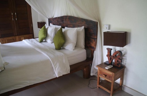 Kelusa House | Green House 2 BR PRIVATE POOL VILLA