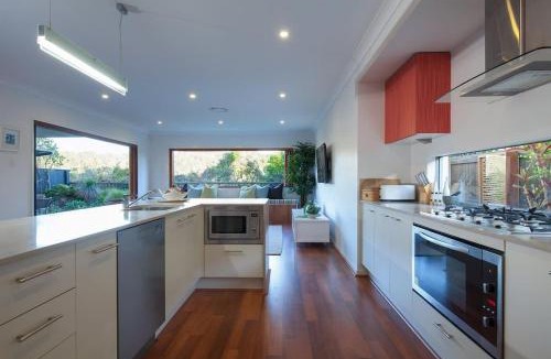 Mount Coolum House | Green House