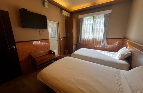 Puli Bed & Breakfast | Green House