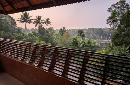Neyyattinkara House | Green Lake Homestay