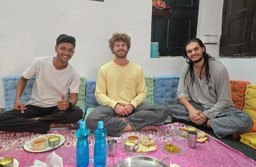Hazratganj Hostel | Green Olive