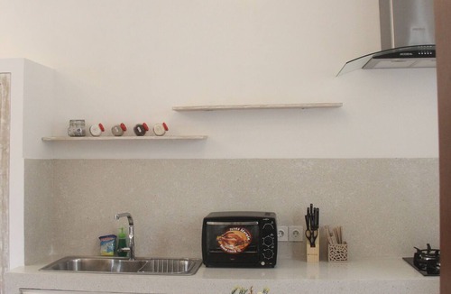 Sunset Road Apartment | Green Studio Apartment Seminyak