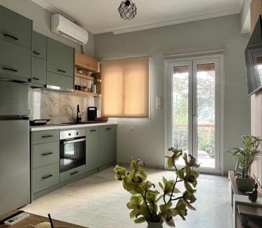 Samos Town Apartment | Green Studio House