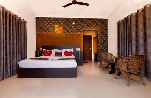 Chithirapuram Resort | Green Trees Munnar