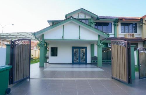 Klang Villa | Green Villa Bukit Tinggi#event house#karaokeroom#swimmingpool