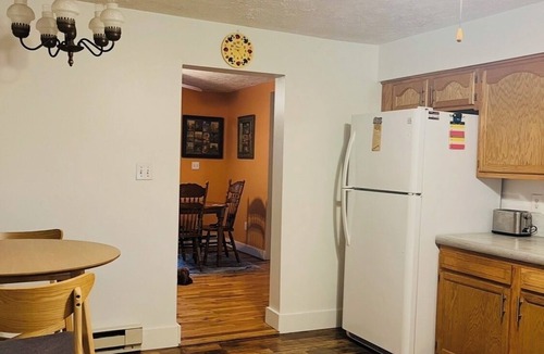 Ronceverte House | Greenbrier River Front Cottage/2 BR/2 BA/Peaceful Water Views with WiFi, AC