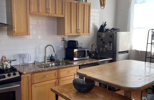 Greenwood Apartment | Greenlake Skyloft - perfect for your getaway