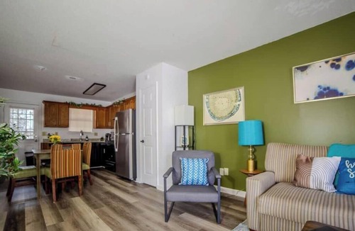 Warner Robins House | Greenleaf Comfort Retreat 4 Beds Decatur