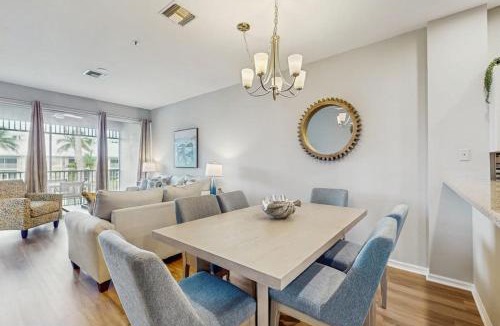 Naples House | Greenlinks 1621