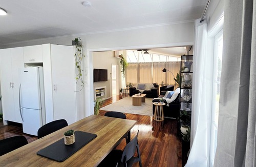 Taradale House | Greenmeadows Spa Retreat - walk to everything you need