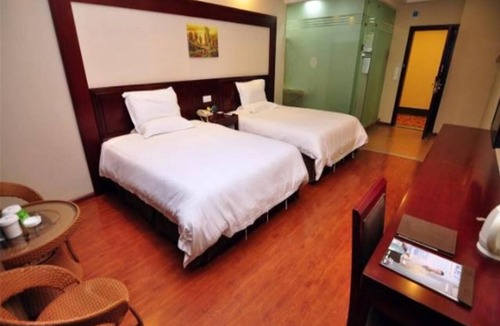 Chenggong Hotel | GreenTree Inn Kunming Chenggong University City HSR Station Shilin Street Express Hotel