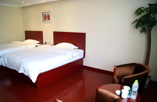 Zhapu Hotel | GreenTree Inn Zhejiang Jiaxing Zhapu Jiulong Mountain Express Hotel