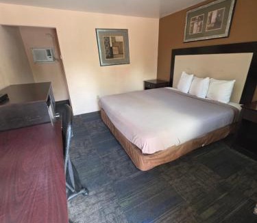 Mount Morris Hotel | Greenway Motel