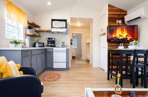 Altamont Cottage | Greeter Falls Lodge Cottage #7