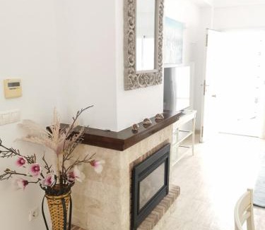 Sucina Villa | Gregorys Poolside Villa