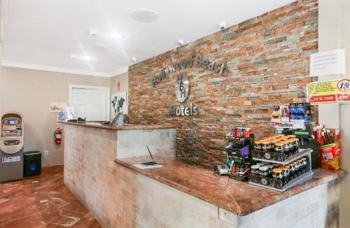 Hollywood Hotel | Greniers