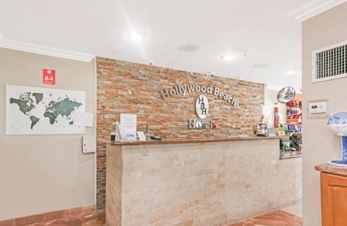 Hollywood Hotel | Greniers