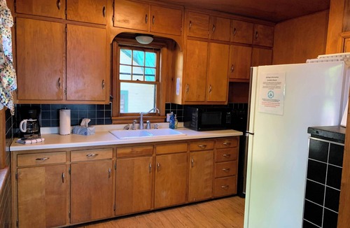 Woodruff House | Gresham Shores - Big Dipper - PET FRIENDLY