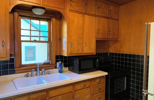 Woodruff House | Gresham Shores - Big Dipper - PET FRIENDLY