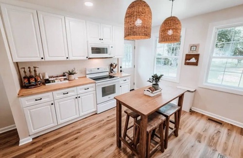 Colonial Beach House | Grey Heron Hideaway Boho Retreat By Water Fire Pit Hike Nearby Fast Wifi