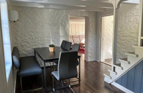 Isfjorden Apartment | Grey Lodge