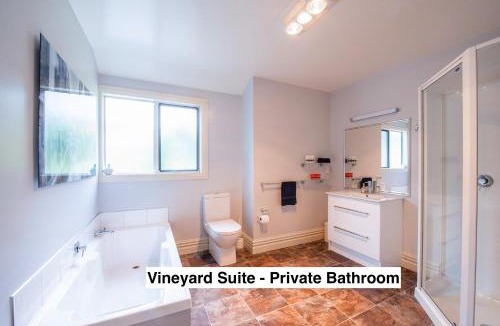 Alexandra Bed & Breakfast | Grey Ridge Vineyard Experience