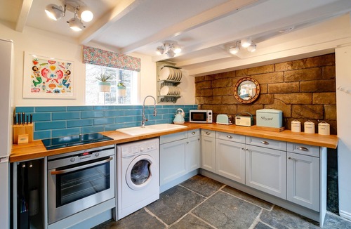 Port Isaac Cottage | GREY ROOFS, pet friendly, character holiday cottage in Port Isaac