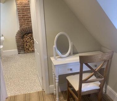 Wilton Hotel | Greyhound Inn Wilton