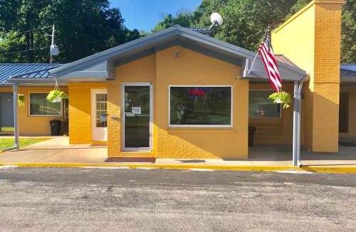 Hillsboro Hotel | Greystone Motel