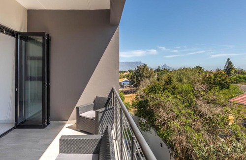 Flamingo Vlei Apartment | Greystone Serenity 2-Bedroom Apartment