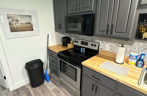 Opelika Cabin | Griffen Mill Properties Cabin #8 by Waterfall in Salem Al with WiFi, AC
