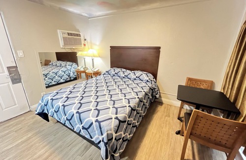 Riverside Rancho Hotel | Griffith Park Motel - LA Hollywood Area