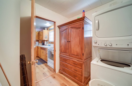 Payson Cabin | Grill + Fire Pit: Payson Vacation Rental Cabin