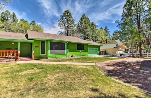 Show Low Cottage | Grill, Fire Pit: Pet-friendly Lakeside Cottage!