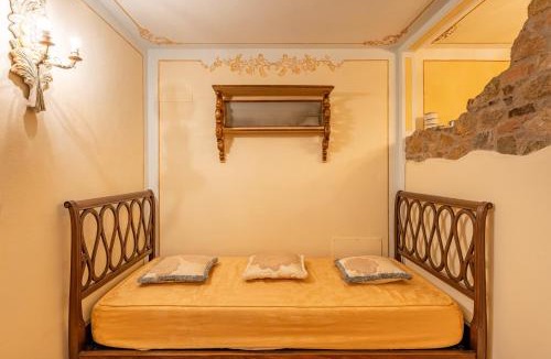 Molazzana House | Grillo Rosso Taverna