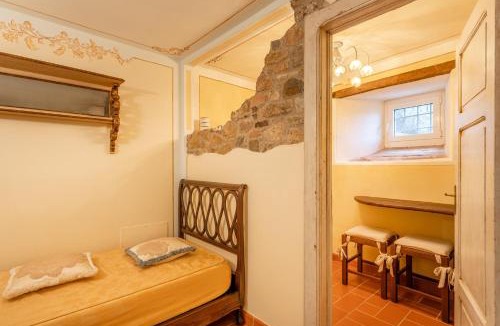 Molazzana House | Grillo Rosso Taverna