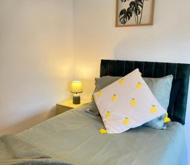 Grimsby House | Grimsby Home Sleeps 9 with Free Parking