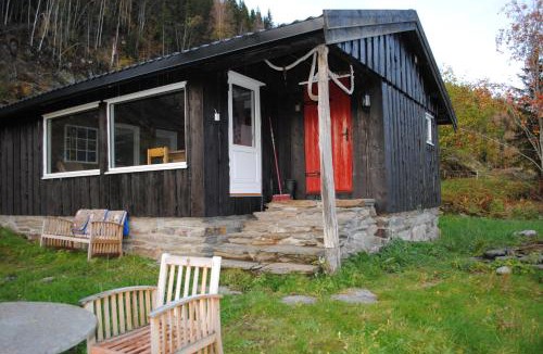 Leksvik Cabin | Grindaplassen