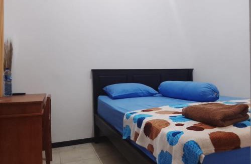 Ngaglik House | Griya Sarah Backpacker Homestay by Bias