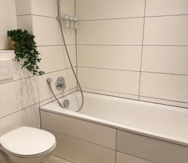 Bensberg Apartment | Großes modernes Apartment nur 20 min zur Messe