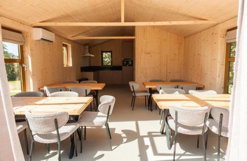 Scherpenzeel House | Groepsruimte + 4 Tiny Greenhouses (16 personen)