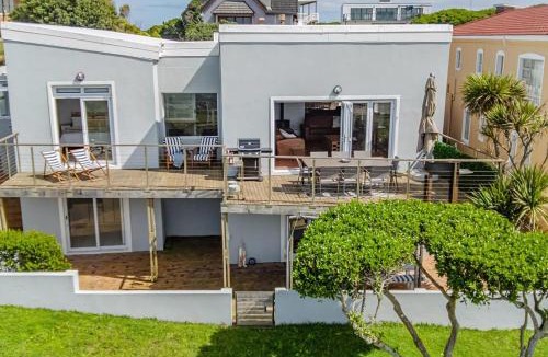 Van Dyks Bay Apartment | Groot Kabeljou Oceanfront Family Fun Kleinbaai